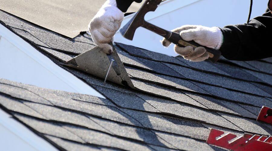 Professional gutter cleaning in Brush Prairie, WA